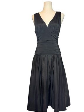 Max & Cleo Black V-Neck Snatched Waist Formal Cocktail Occassion Dress SZ 8